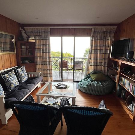 Peaceful Guest Suite With Balcony Views And Garden Setting Брентън-он-Сий Екстериор снимка
