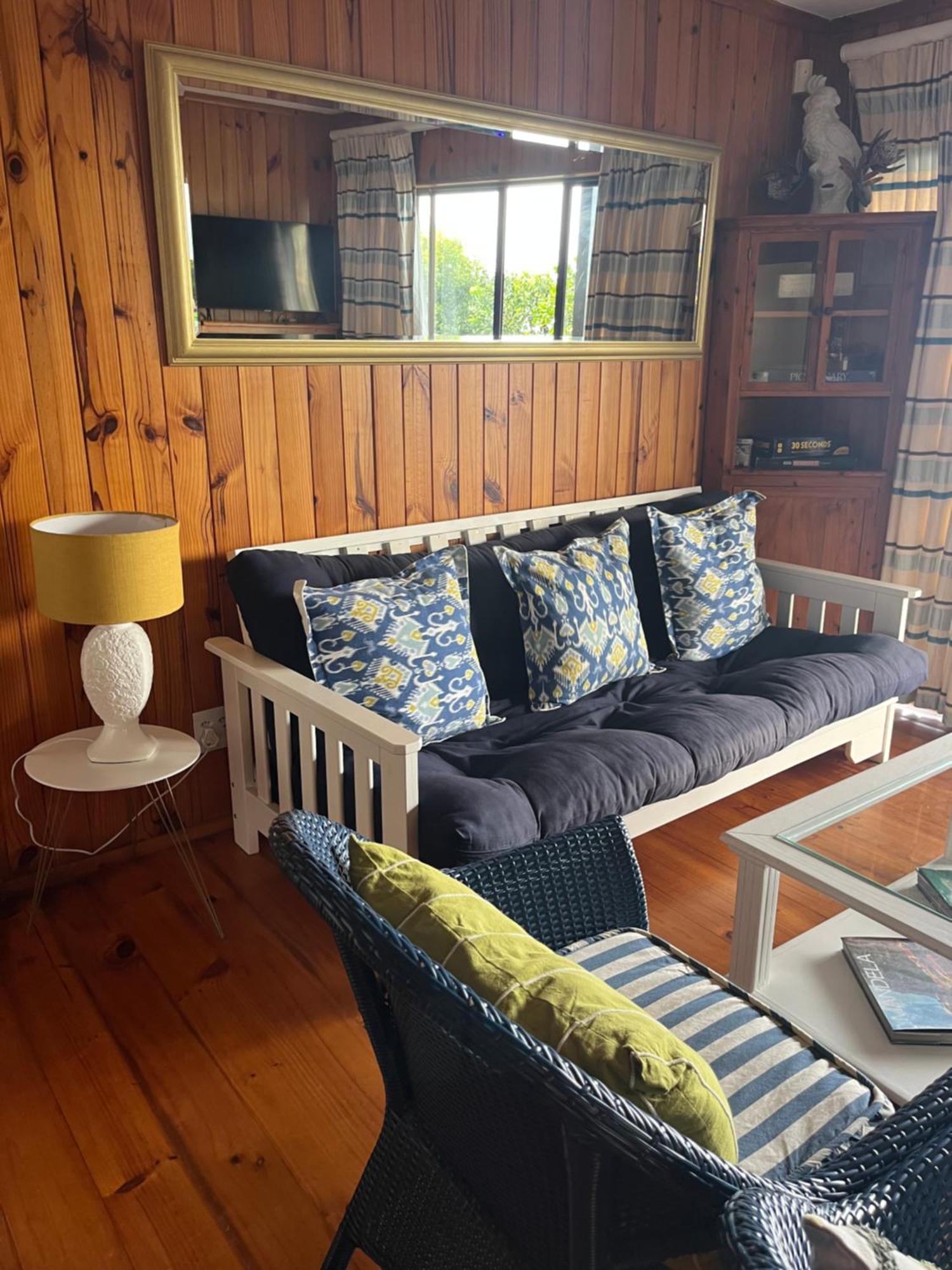 Peaceful Guest Suite With Balcony Views And Garden Setting Брентън-он-Сий Екстериор снимка